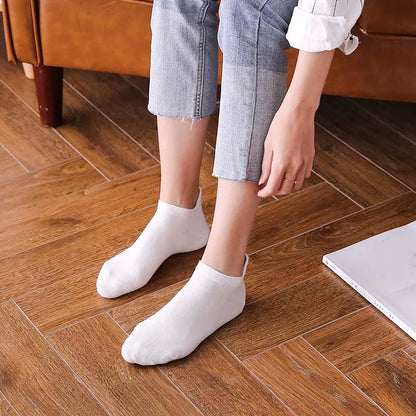 4 Pairs Lot Fashion Socks Women 2022 New Spring Cotton Color Novelty Girls Cute Heart Embroidery Casual Funny Ankle Socks Pack