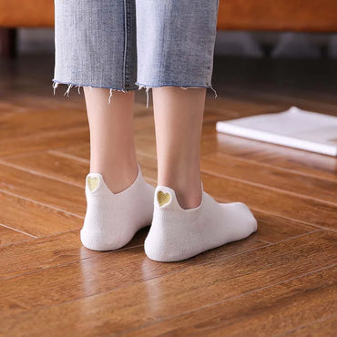 4 Pairs Lot Fashion Socks Women 2022 New Spring Cotton Color Novelty Girls Cute Heart Embroidery Casual Funny Ankle Socks Pack